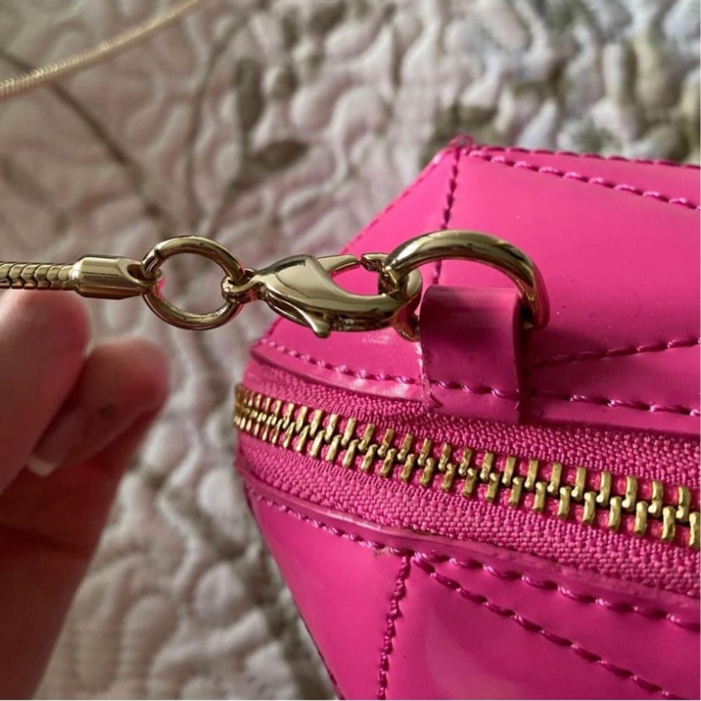 Kate Spade purse - Picture 1 of 3